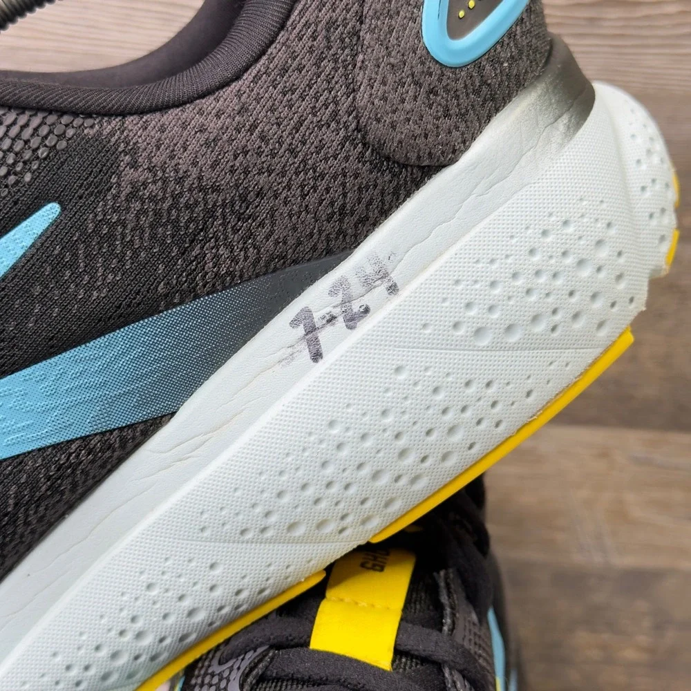 Brooks ghost 16